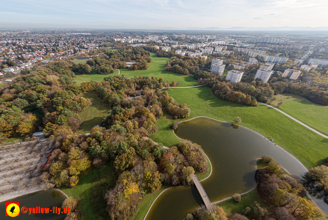 03.11.2022 -  Ostparksee mit Umgebung in Neuperlach